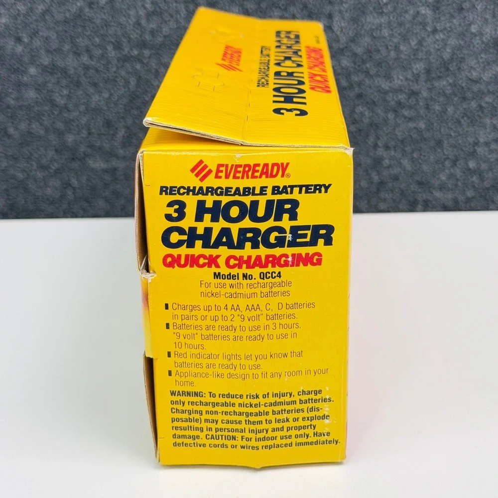 Vintage Eveready QCC4 3 Hour Quick Battery Charger for AA AAA C D 9V Ni-Cd 1992